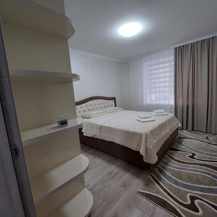 Appartamento Apartament Lux New Chişinău Esterno foto